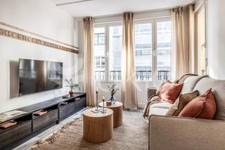 Affitto Piccolo appartamento  Calle de antonio acuña. Apartamento de 3 habitaciones con terraza