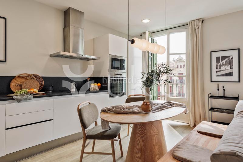 Foto 44f8c4f4-a118-4273-8d12-775e8a317932. Alquiler apartamento  de 2 habitaciones con balcon en la dreta de l'eixample en Barcelona