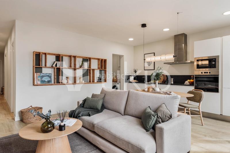 Foto e026f8e0-c56a-48ca-b3b3-fb58aa7cc250. Alquiler apartamento  de 2 habitaciones con balcon en la dreta de l'eixample en Barcelona