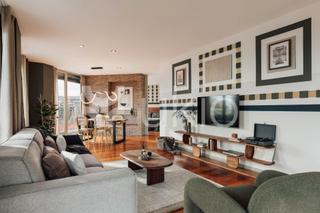 Alquiler Apartamento  Passeig de gràcia. Apartamento de 2 habitaciones con terraza en la dreta de l'eixam