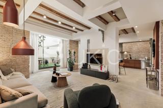 Alquiler Apartamento  Carrer de bonavista. Apartamento de 3 habitaciones con terraza en vila de gràcia