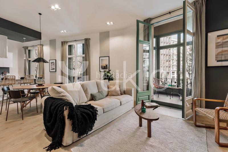 Foto 64005ce1-befd-4f21-a183-b7bd5a703cd3. Alquiler apartamento  de 3 habitaciones con terraza en la dreta de l'eixample en Barcelona
