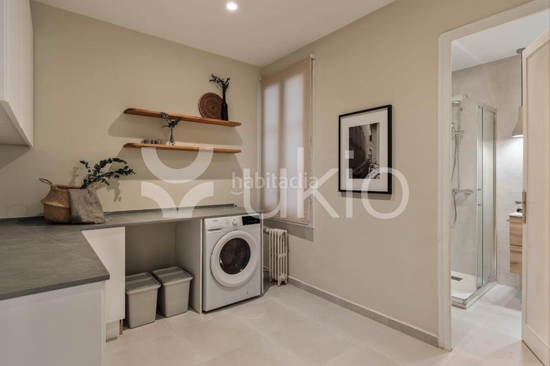 Foto 5d5cc3c6-a2a2-4d64-b8f2-d066c5a37c6b. Alquiler apartamento  de 3 habitaciones con patio en Sant Gervasi - Galvany en Barcelona