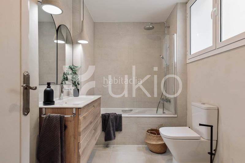 Foto bba4e6ab-81d8-44a0-84e8-ee60dc6cc17e. Alquiler apartamento  de 3 habitaciones con patio en Sant Gervasi - Galvany en Barcelona