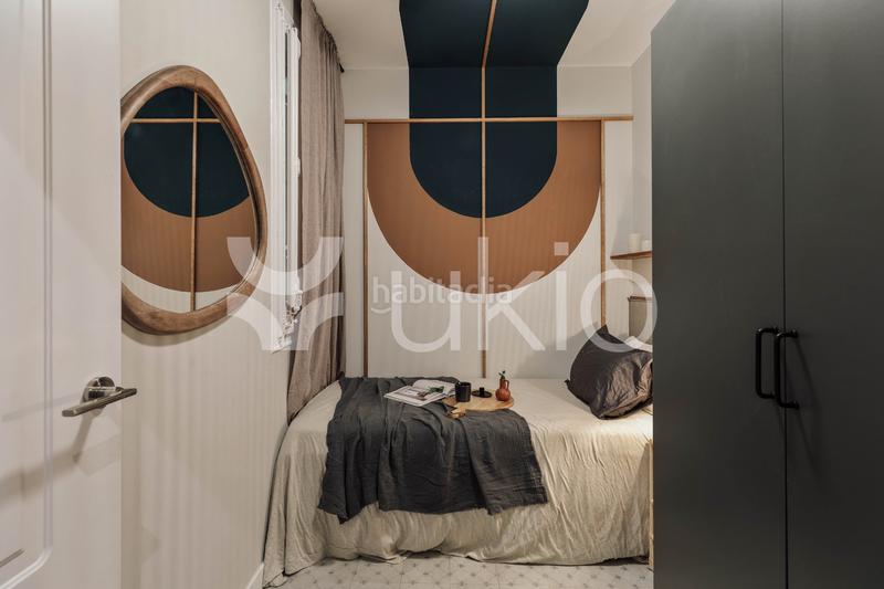 Foto 4c6fc7b4-ce0e-451a-b57c-4af0bab5bbdf. Alquiler apartamento  de 2 habitaciones con oficina en Sant Antoni en Barcelona