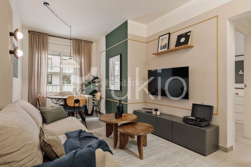 Alquiler Apartamento Carrer de balmes. Apartamento de 2 habitaciones con oficina en el putxet i el farr