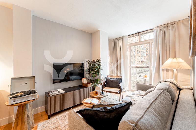 Foto bab02515-5d7c-422c-9953-e84426745786. Rent flat with heating pool in Nueva España Madrid