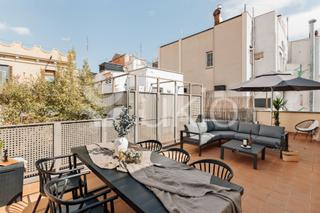 Lloguer Apartament  Carrer de cornet i mas. Apartamento de 3 habitaciones con terraza en sarrià