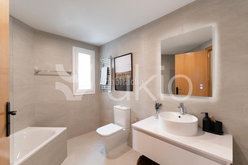 Foto 001e5228-6f3f-489e-8730-cd3c77e4ac7e. Location appartement avec chauffage dans Nueva España Madrid