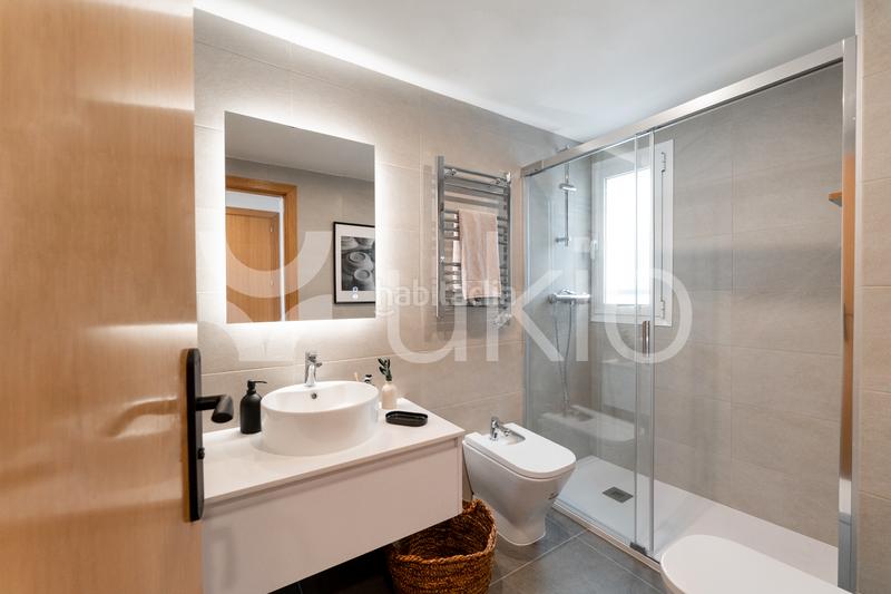 Foto f1dbe890-be73-4445-b341-ac4b2a42f040. Location appartement avec chauffage dans Nueva España Madrid