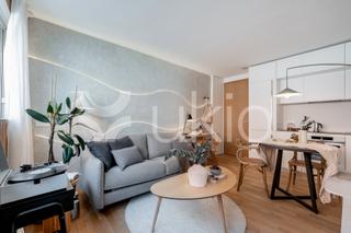 Lloguer Apartament  Calle de javier ferrero. Apartamento de 1 habitación con piscina en ciudad jardín