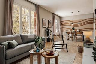 Affitto Piccolo appartamento  Avinguda de josep tarradellas. Apartamento de 2 habitaciones con oficina en sants