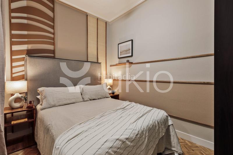 Foto 848bfb51-942d-4308-acb4-ab77cb097cec. Rent apartment with heating in Sants Barcelona