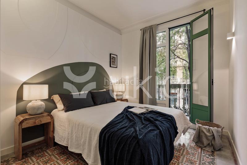 Foto 707ff122-7e96-433f-acd4-56766098f33c. Alquiler apartamento  de 3 habitaciones con balcon en eixample esquerra en Barcelona
