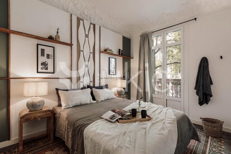Foto ec718661-f6e0-4d78-b4c0-abd5d14d2a36. Alquiler apartamento  de 3 habitaciones con balcon en eixample esquerra en Barcelona
