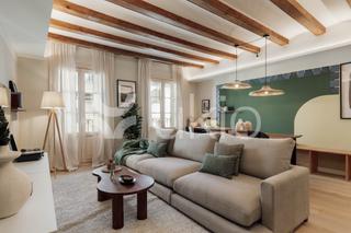 Affitto Piccolo appartamento  Carrer del portal nou. Apartamento de 2 habitaciones con balcon en sant pere, santa cat