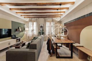 Location Appartement  Carrer del portal nou. Apartamento de 2 habitaciones con balcon en sant pere, santa cat