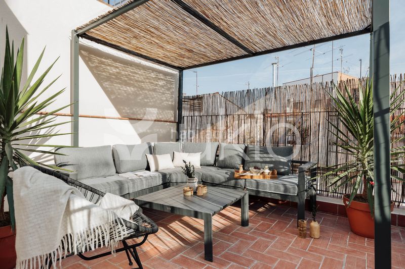 Alquiler Apartamento  Carrer del portal nou. Apartamento de 2 habitaciones con terraza en sant pere, santa ca