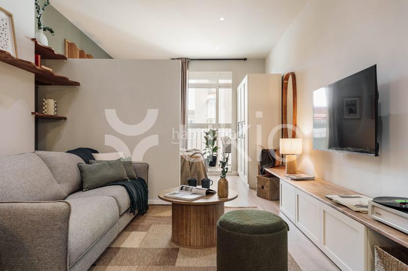 Foto 04da58a8-76be-43b4-848e-c75b3dd38df8. Miete studiowohnung mit heizung in La Nova Esquerra de l´Eixample Barcelona