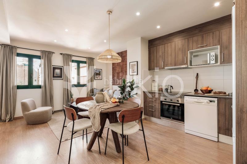 Foto dfe2e018-d6e8-42ba-bbe5-9eda51a85247. Miete appartement mit heizung in Gòtic Barcelona