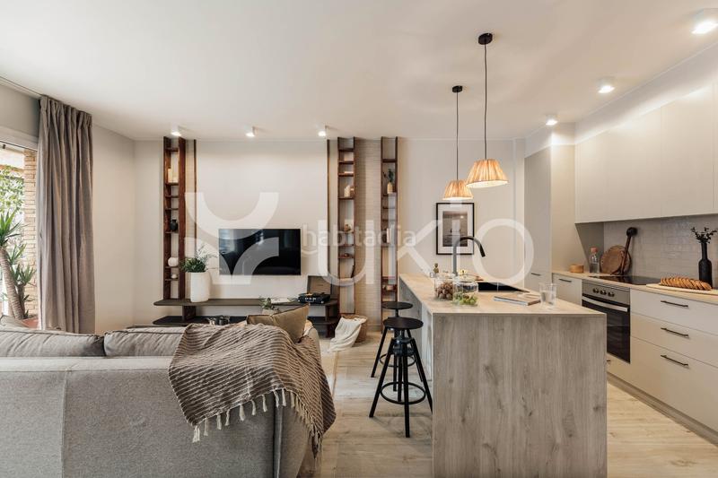 Foto 422d422a-8157-4481-a216-0ef7a0a98e31. Alquiler apartamento  de 2 habitaciones con terraza en les Tres Torres en Barcelona