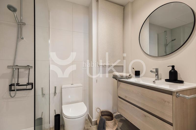 Foto ab9371bd-528f-467f-a7e8-64e926a652ab. Alquiler apartamento  de 2 habitaciones con terraza en les Tres Torres en Barcelona