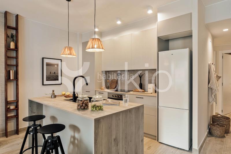 Foto c056523d-2330-40e7-bb89-1e9f8bdb7450. Alquiler apartamento  de 2 habitaciones con terraza en les Tres Torres en Barcelona