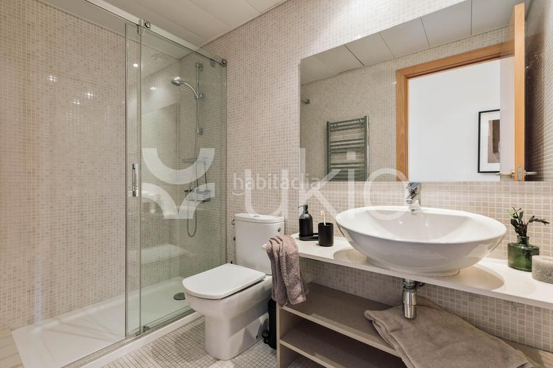 Foto 600c2527-9145-49c9-8fba-790253ee3c77. Rent apartment with heating in Provençals del Poblenou Barcelona