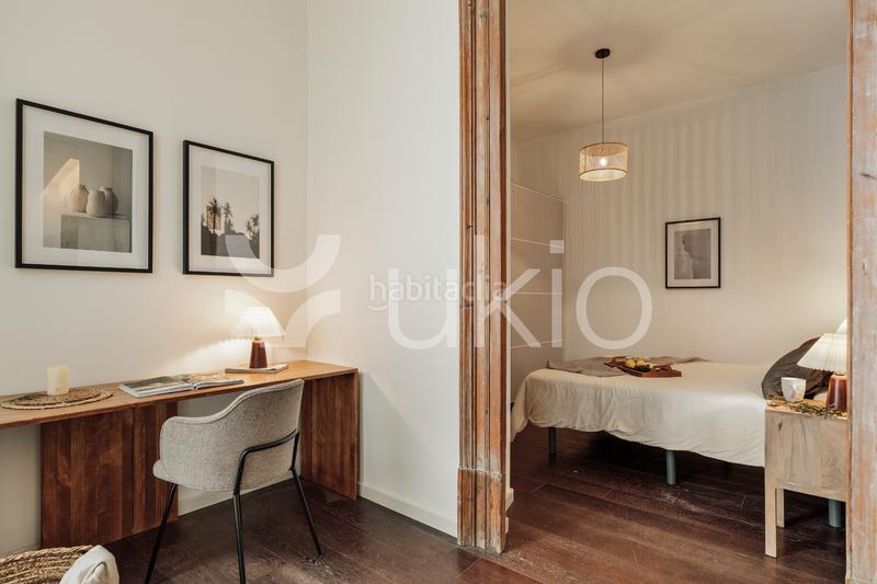 Foto 2c19ddde-ebcf-4393-8543-981b624c94db. Rent apartment with heating in Gòtic Barcelona