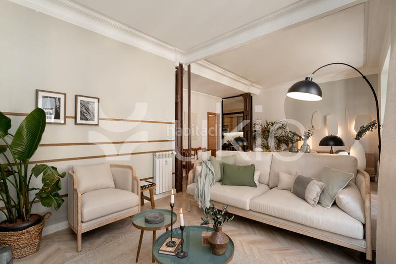 Foto 1ae192f4-2e91-4be9-aa86-6fe3b6086c8e. Alquiler apartamento  de 4 habitaciones en arapiles en Madrid