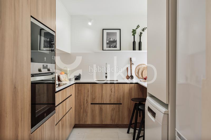 Foto 517a5280-be9f-4094-a3cf-d4bb77bd43a9. Alquiler apartamento  de 3 habitaciones en Sant Gervasi - Galvany en Barcelona