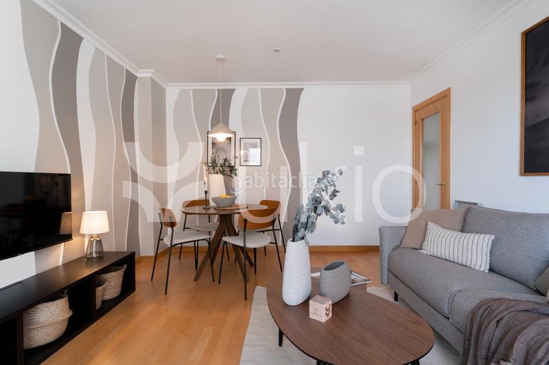 Foto 7df2289a-9f83-4818-9f85-f67fc3079947. Alquiler apartamento  de 1 habitación con piscina en almagro en Madrid