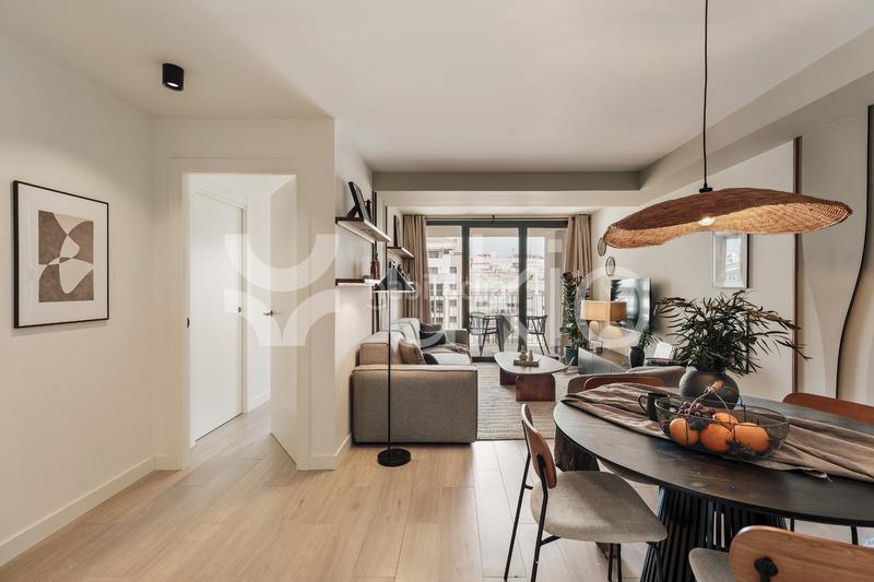 Foto f4a1a845-1a55-4907-a03c-edce38ebe718. Location appartement avec chauffage piscine dans La Nova Esquerra de l´Eixample Barcelona