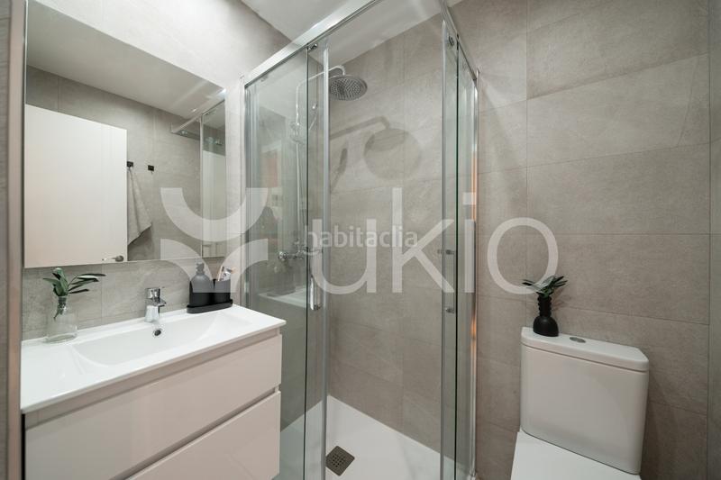 Foto 65f7b9ca-c656-4db9-a57c-7ed6c9039384. Alquiler apartamento  de 3 habitaciones con balcon en cuzco-castillejos en Madrid