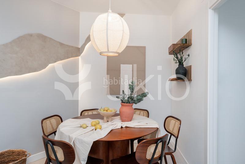 Foto aba1830b-7c66-428e-beae-fa36a98ce775. Alquiler apartamento  de 3 habitaciones con balcon en cuzco-castillejos en Madrid