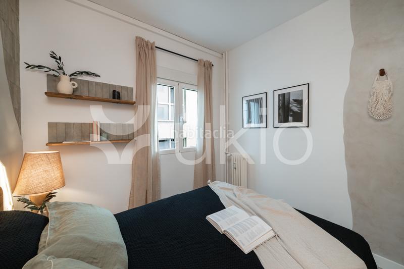Foto e2570816-5a1b-4eb1-9416-04c254a79c76. Alquiler apartamento  de 3 habitaciones con balcon en cuzco-castillejos en Madrid