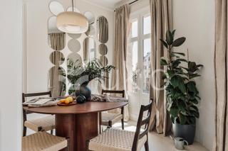 Lloguer Apartament  Carrer de grases. Apartamento de 2 habitaciiones con terraza y balcon en sants