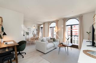 Rent Apartment  Calle de juan álvarez mendizábal. Apartamento de 2 habitaciones en argüelles