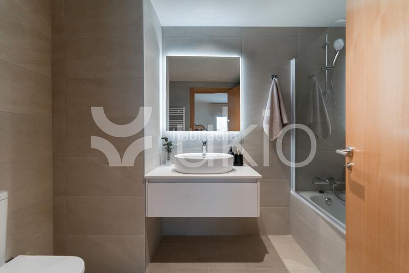 Foto 6271f90f-4bd1-4baa-912b-ed1a36f5fe65. Rent apartment with heating in Nueva España Madrid