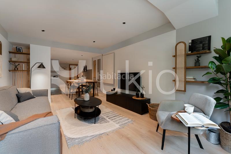 Foto dd85a748-a421-4860-9619-a5f0042f0de9. Rent apartment with heating in Nueva España Madrid