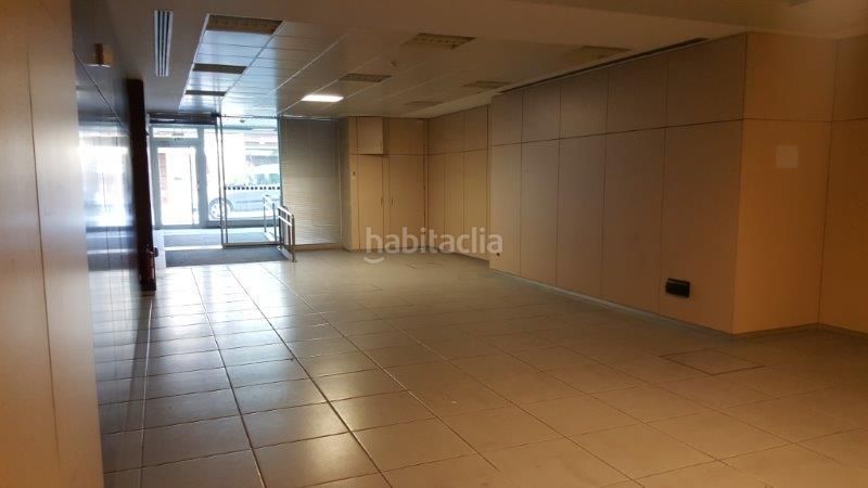 Foto 870756c0-6149-4dfa-b9dc-4bf72718ab63. Local comercial a Grove (O)