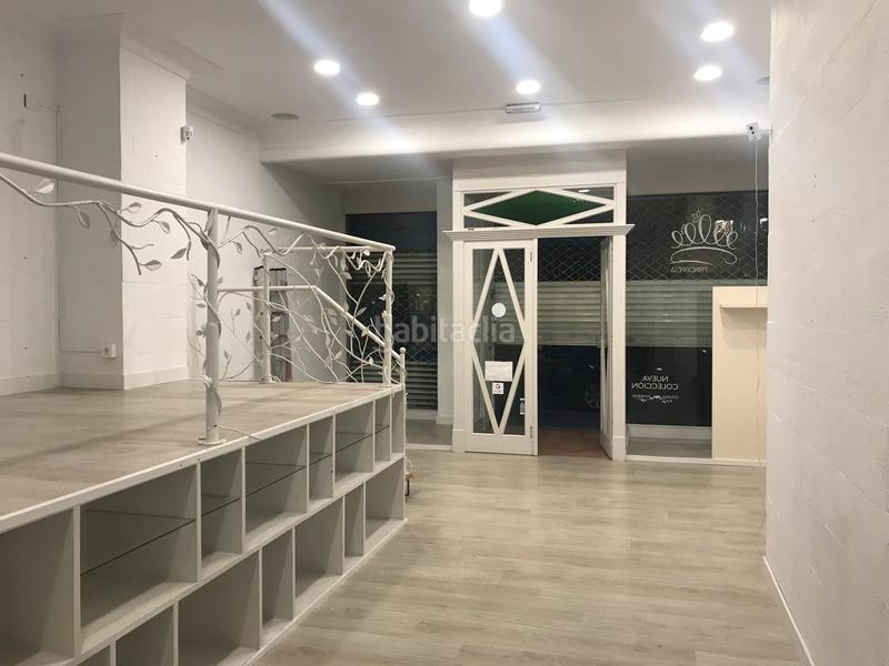 Foto 59816737-d5fd-4630-a25e-7acb17ae59ca. Alquiler local comercial alquiler calle gerona local comercia.- en Vigo