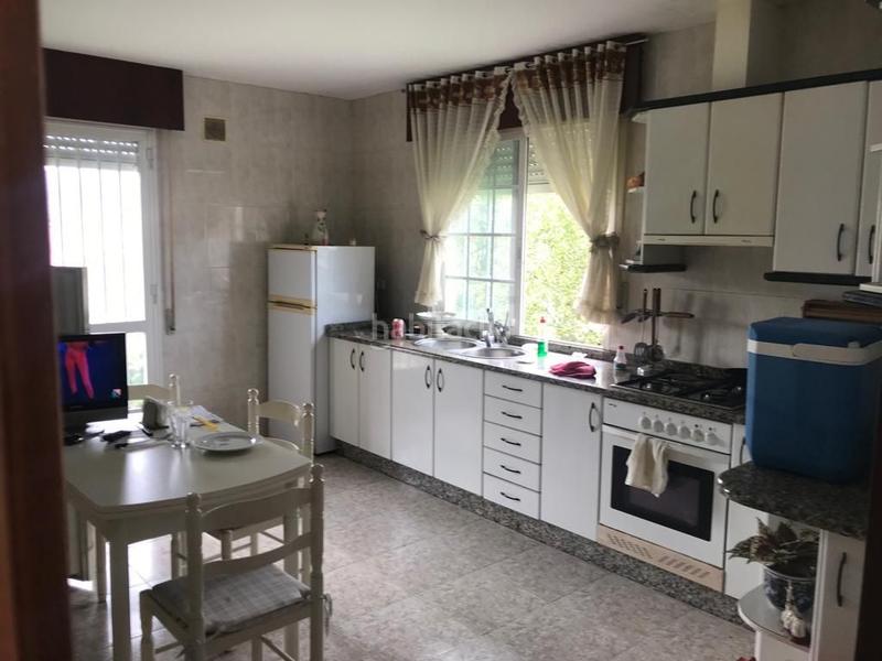 Foto 3d3606fb-8d64-42dd-b5c5-e02da7ab3a16. House with parking in Ponteareas