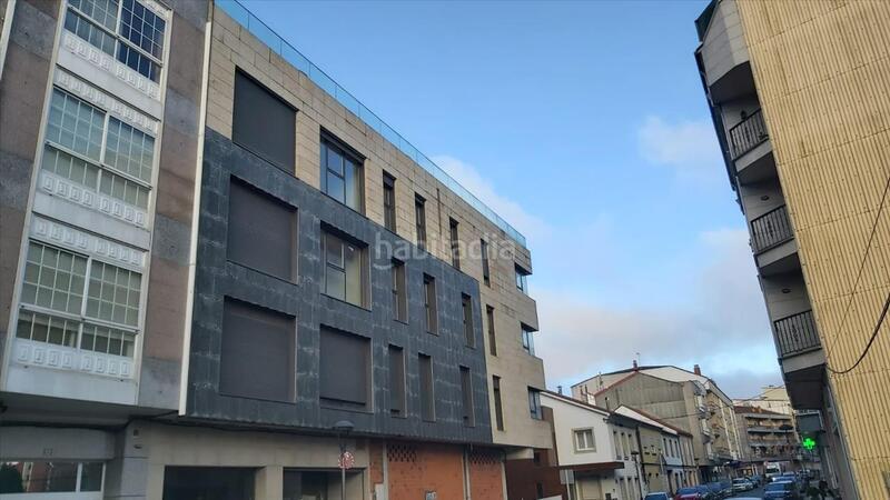 Foto 3dc9e9a2-88c8-48f0-b9b1-0b217dc64914. Edifici a Silleda