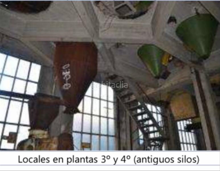 Foto 1d6fa2e2-dc9a-44d3-bc60-78a19a6fc05b. Terrain résidentiel dans rúa da falperra 39 dans Casco Vello Vigo