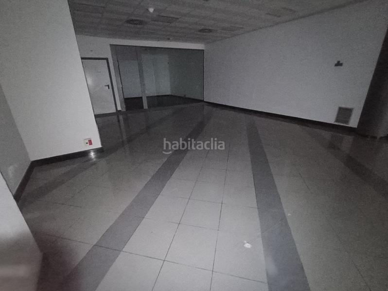 Foto 74919122-22bd-4d0c-8ba4-d50133dcef1f. Business premise in rúa de venezuela 46 in Plaza España - Corte Inglés Vigo