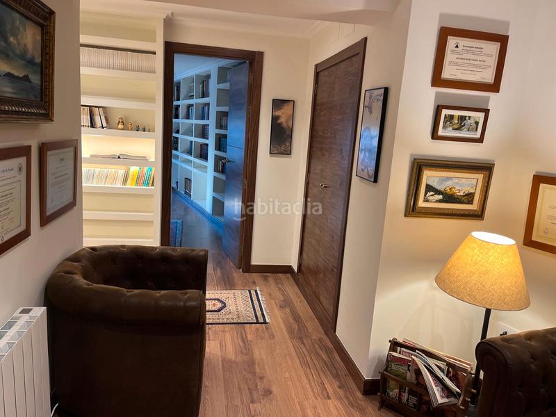 Foto 5ed4177a-a7a0-4302-9b4e-5774a7cff2a3. Oficina amb calefacció a Centro - Areal Vigo