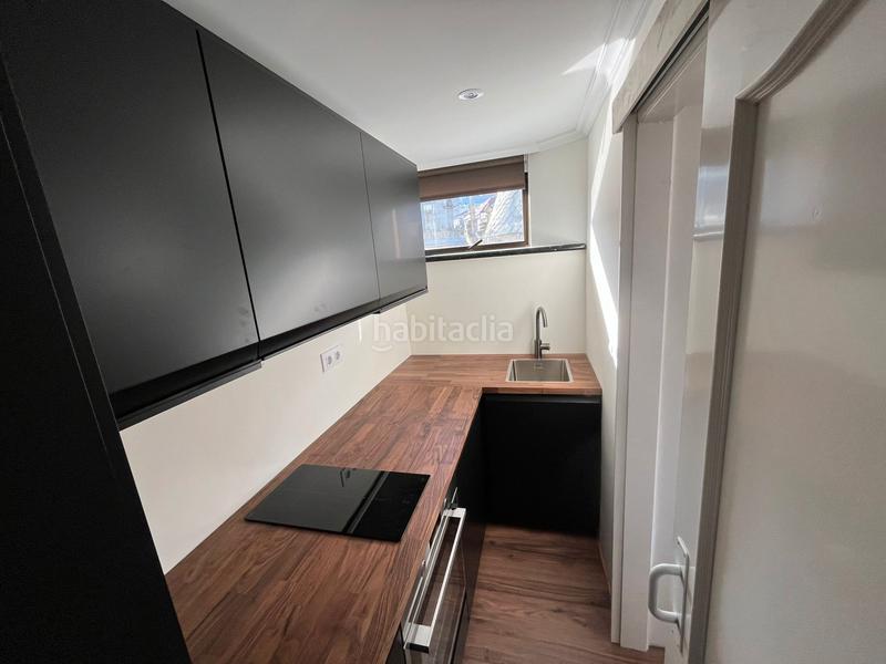 Foto 9762e204-aaec-4bfe-87f1-8c1a3361e65e. Oficina amb calefacció a Centro - Areal Vigo