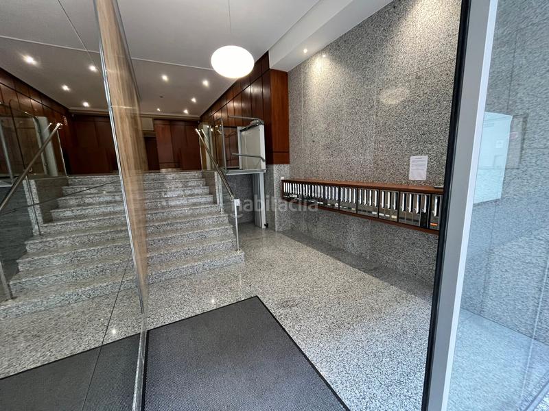 Foto bd9d3aec-1865-4f08-80b5-50c00667446a. Oficina amb calefacció a Centro - Areal Vigo