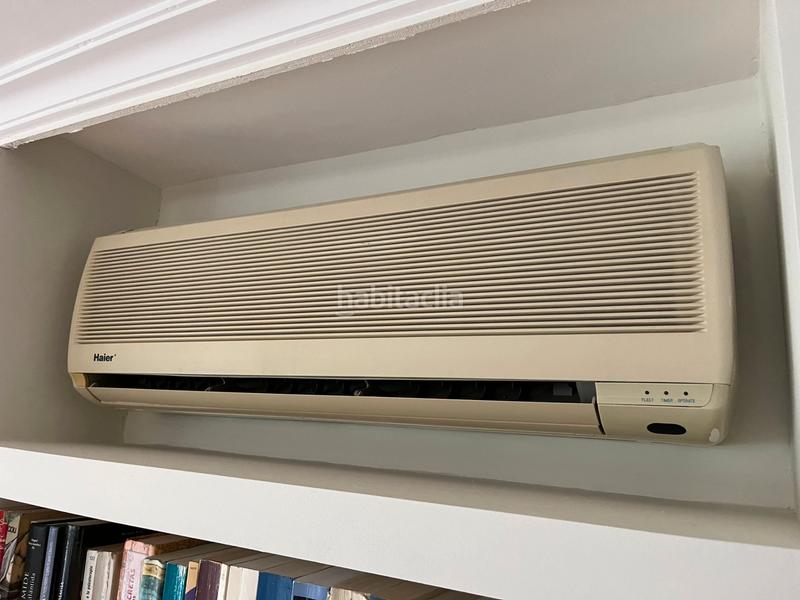 Foto d66e7acf-70bf-44d2-9634-13750219f2be. Oficina amb calefacció a Centro - Areal Vigo